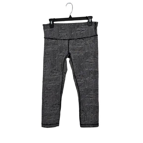 lululemon athletica Pants - Lululemon Wunder Under Crop III Pants Leggings Stretch Maze Jacquard Sz 8 M